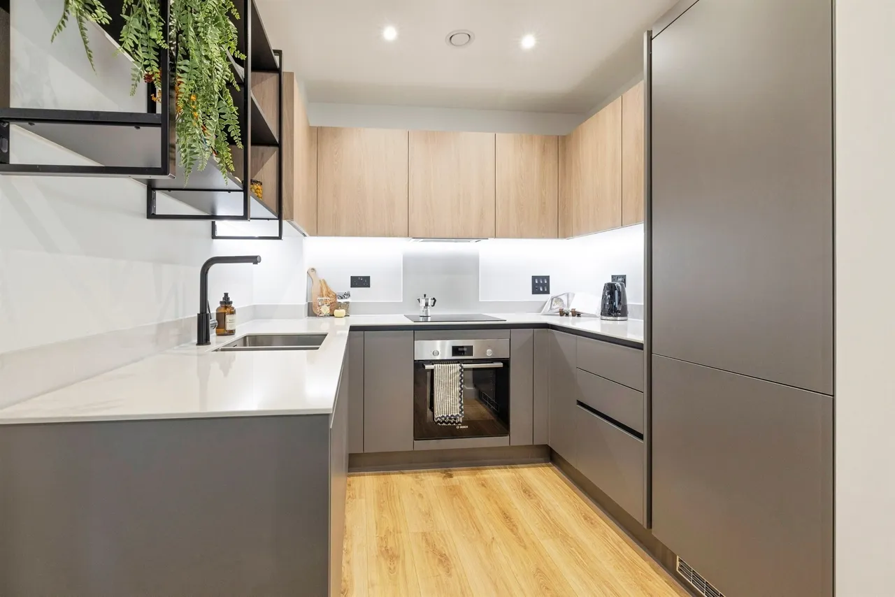 Union Court, The Exchange, WD24, photo 15