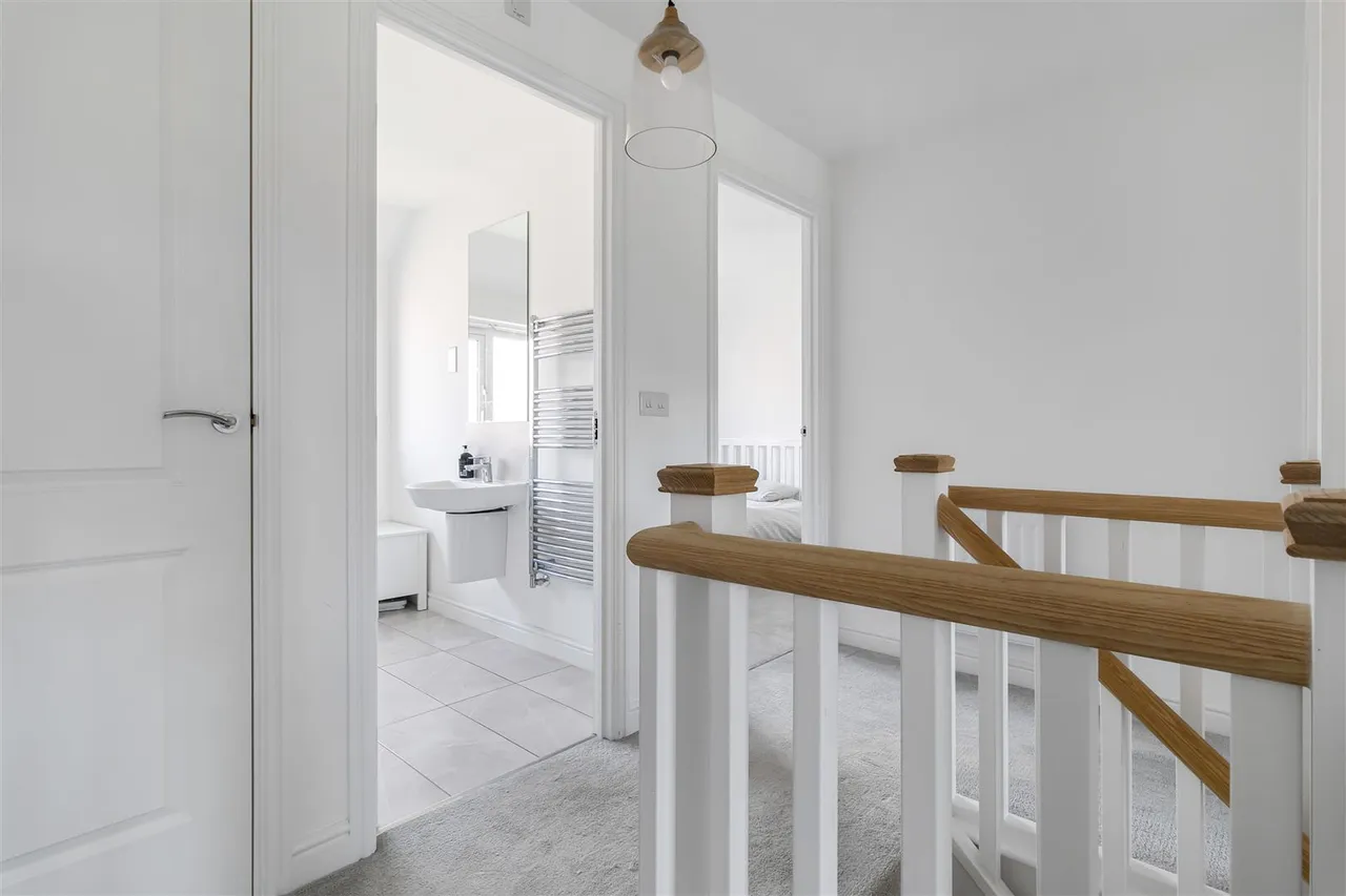Gurteen Avenue, Little Wratting, CB9, photo 10