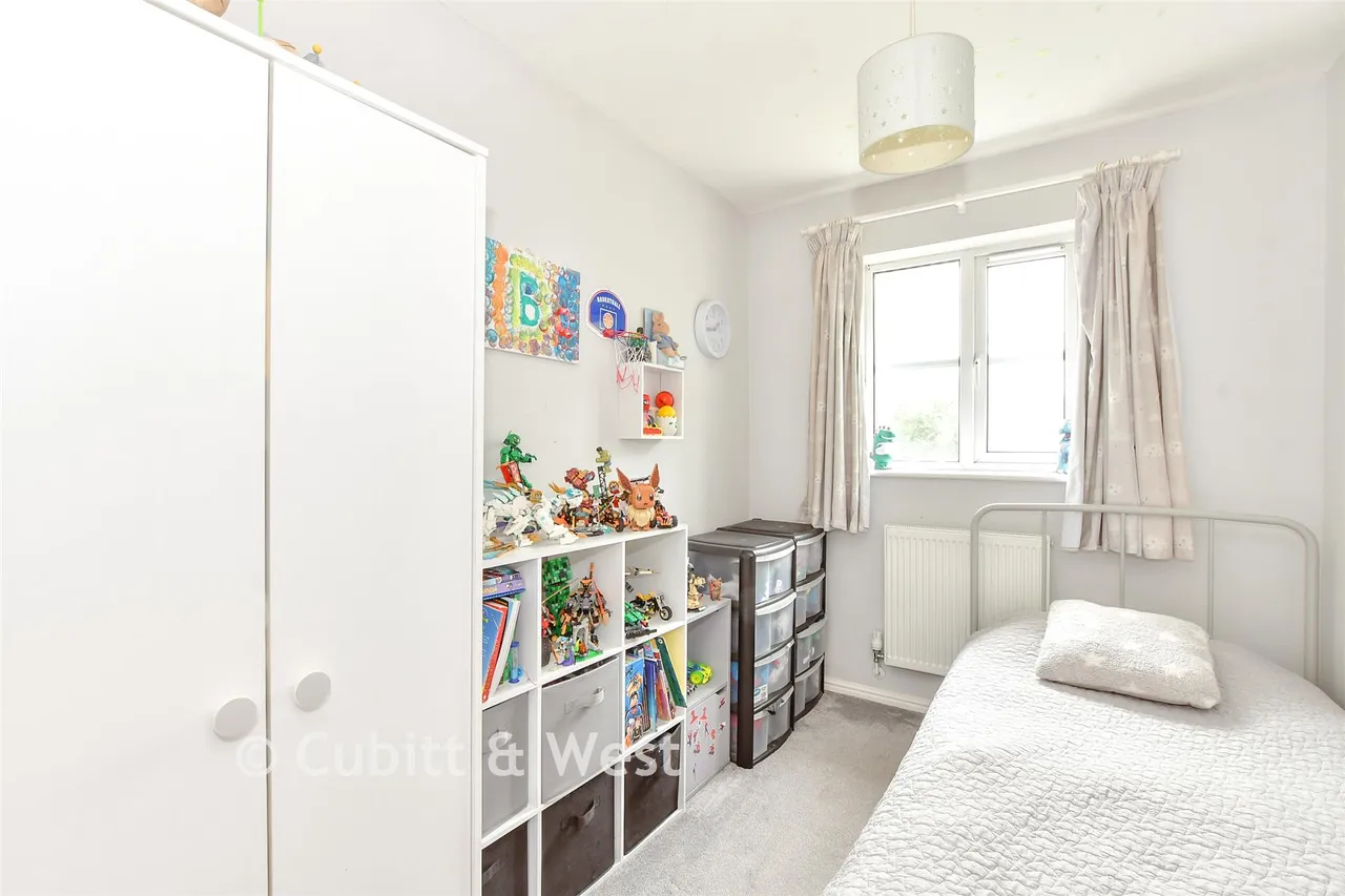 Silver Birch Drive, Middleton-On-Sea, PO22, photo 9