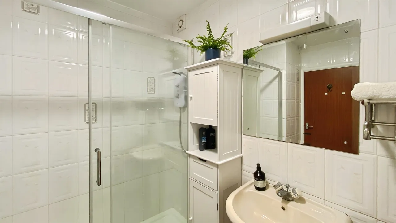 London Road West, Bath, BA1, photo 17