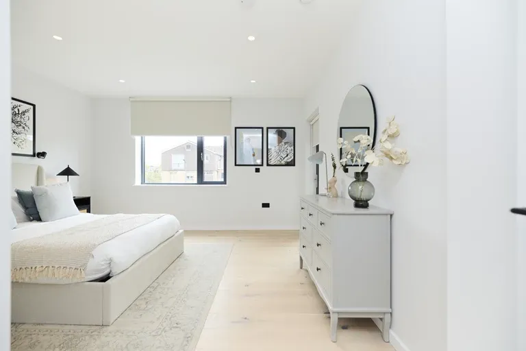 Coverdale Road, Willesden Green, NW2 4BE, photo 22