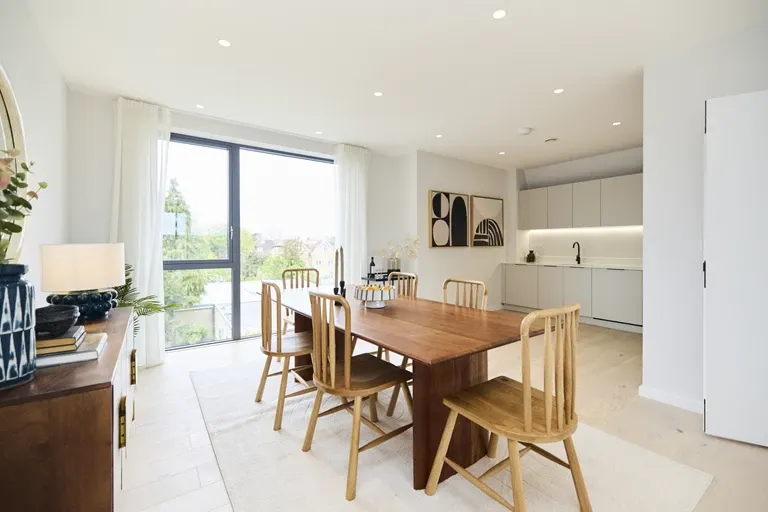 Coverdale Road, Willesden Green, NW2 4BE, photo 6