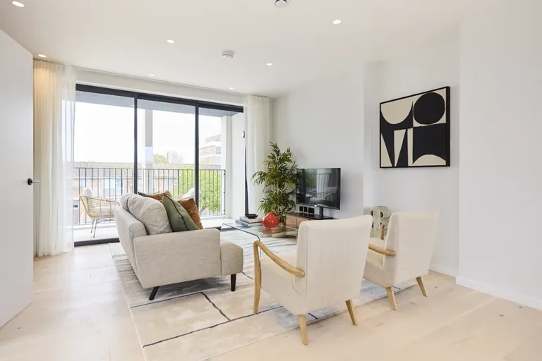 3 bed flat for sale — Coverdale Road, Willesden Green, NW2 4BE