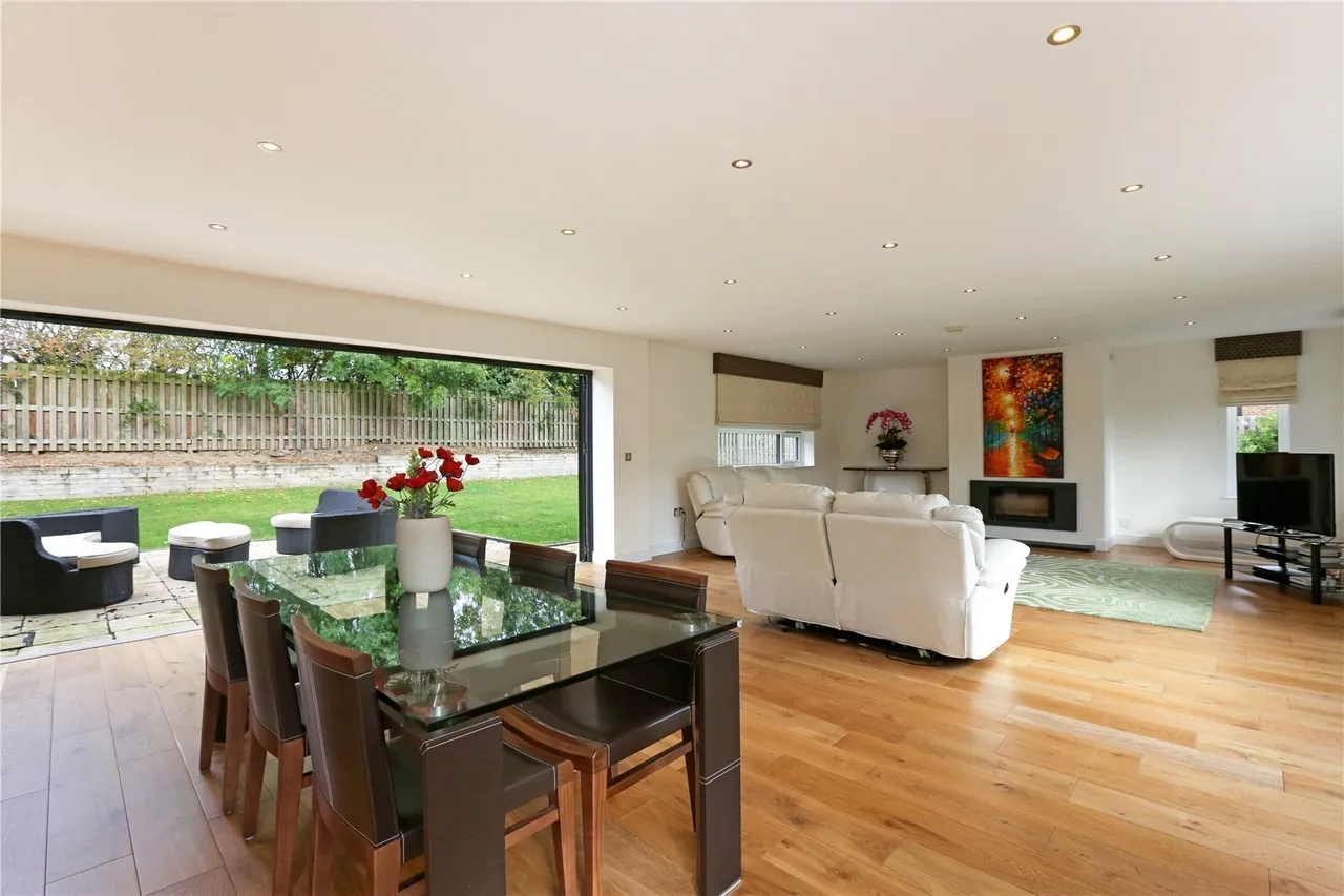 Latimer Chase, Chorleywood, Rickmansw..., photo 3