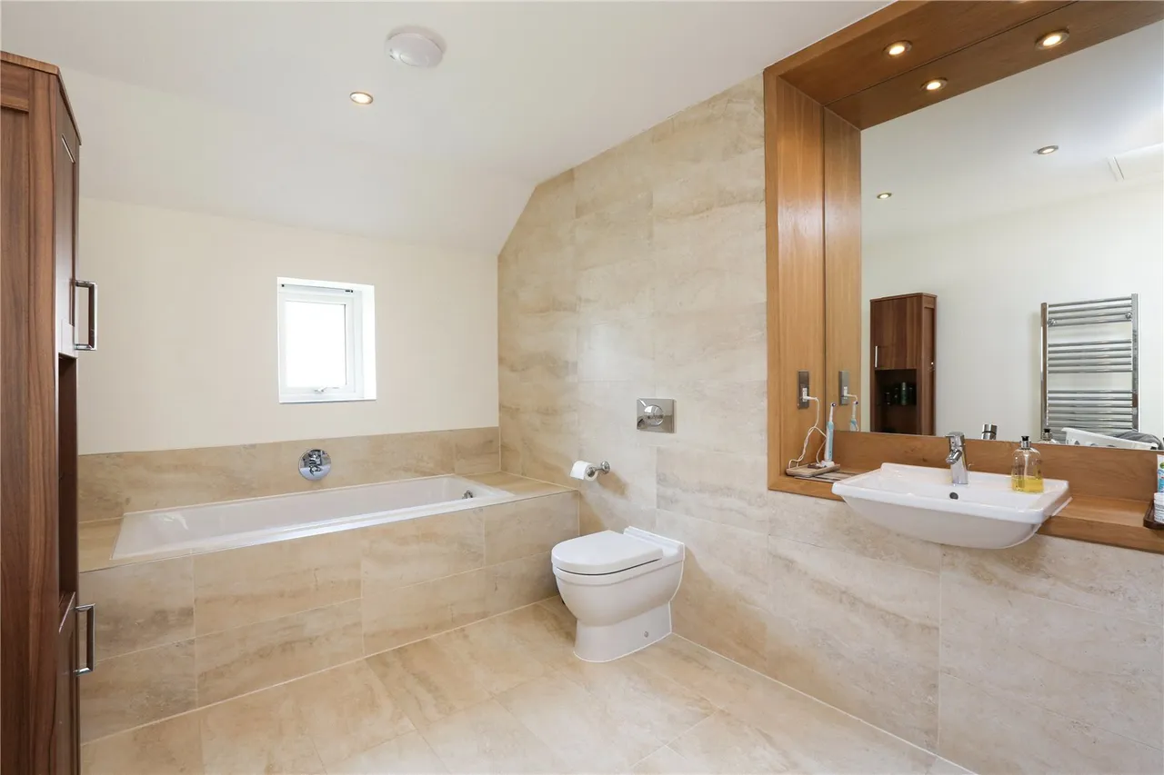 Latimer Chase, Chorleywood, Rickmansw..., photo 6
