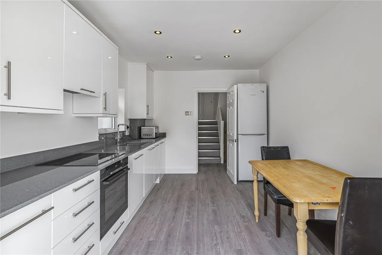 Wandsworth Bridge Road, Fulham, London, SW6, photo 4