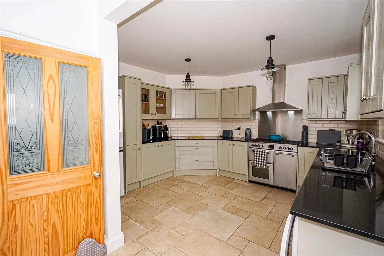 Elphinstone Avenue, Hastings, photo 17