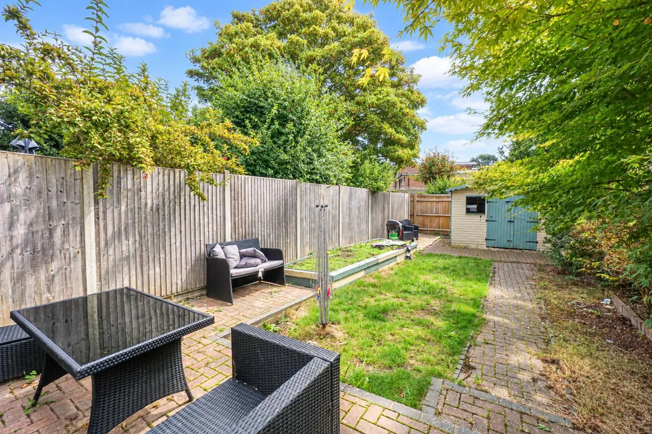 Elphinstone Avenue, Hastings, photo 4