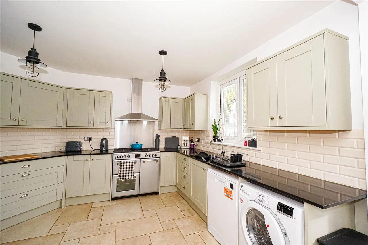 Elphinstone Avenue, Hastings, photo 16