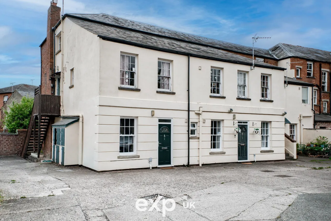 Ground Floor Flat, Waterloo Rooms, Vicarage Street, Leominster, HR6 8DS, photo 9