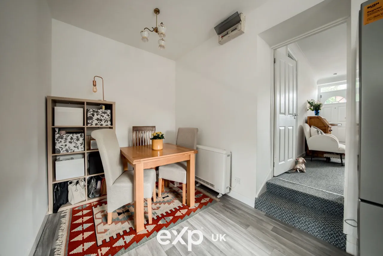 Ground Floor Flat, Waterloo Rooms, Vicarage Street, Leominster, HR6 8DS, photo 5