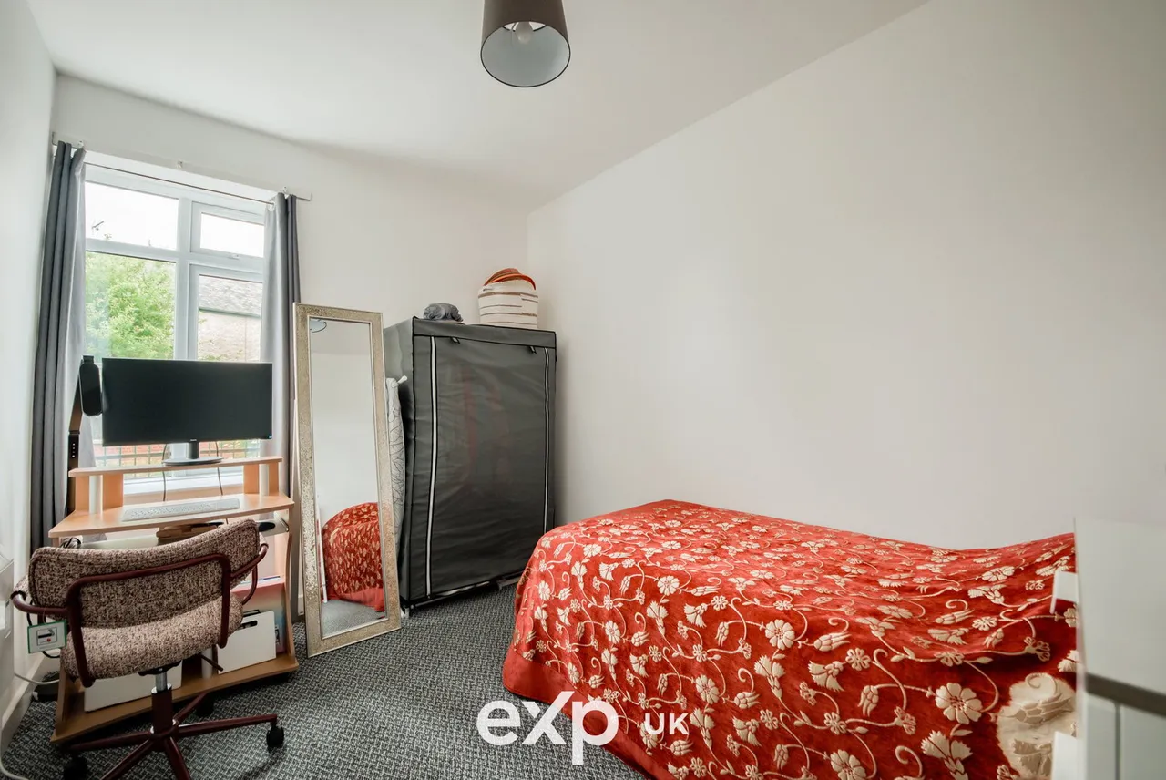 Ground Floor Flat, Waterloo Rooms, Vicarage Street, Leominster, HR6 8DS, photo 3