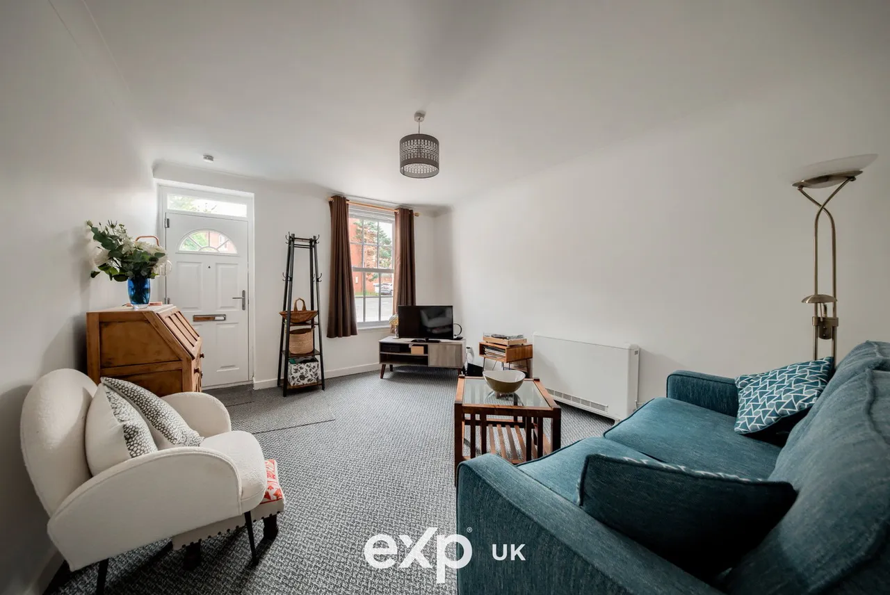 Ground Floor Flat, Waterloo Rooms, Vicarage Street, Leominster, HR6 8DS, photo 8
