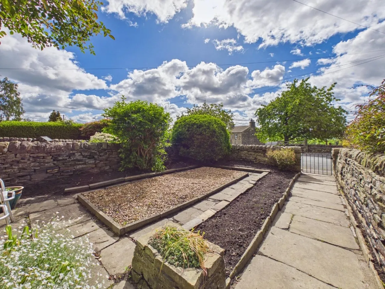 Gilstead Lane, Bingley, BD16, photo 18