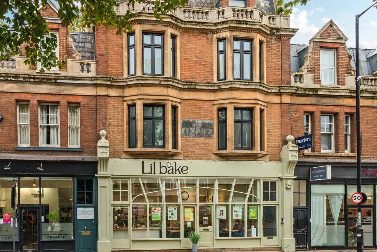 Upper Richmond Road, Putney, London, SW15, photo 4