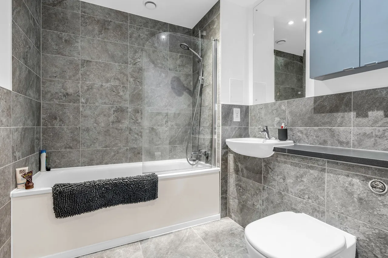 Cowper Close, Ware, SG12, photo 15