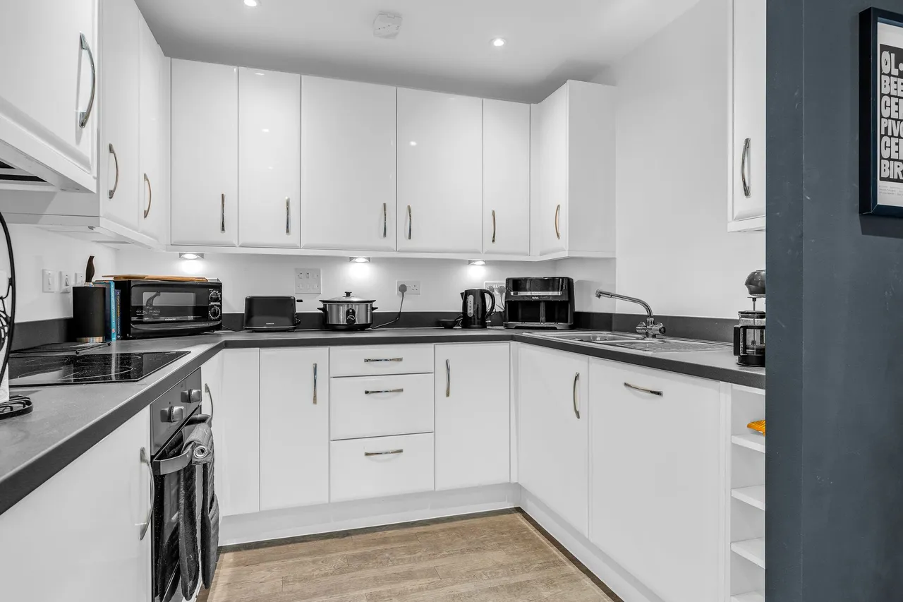 Cowper Close, Ware, SG12, photo 10
