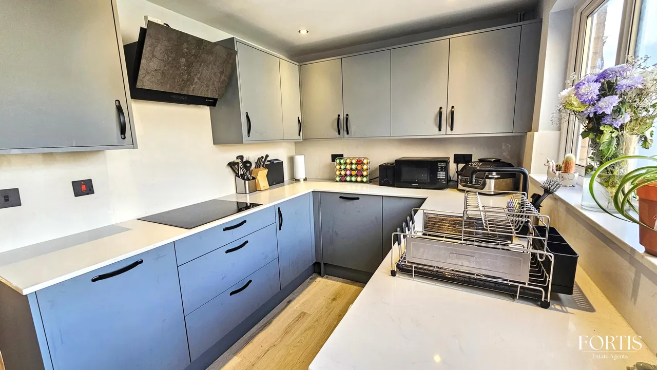 Limeslade Close, Cardiff, CF5, photo 5