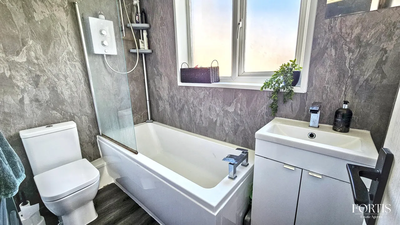 Limeslade Close, Cardiff, CF5, photo 9