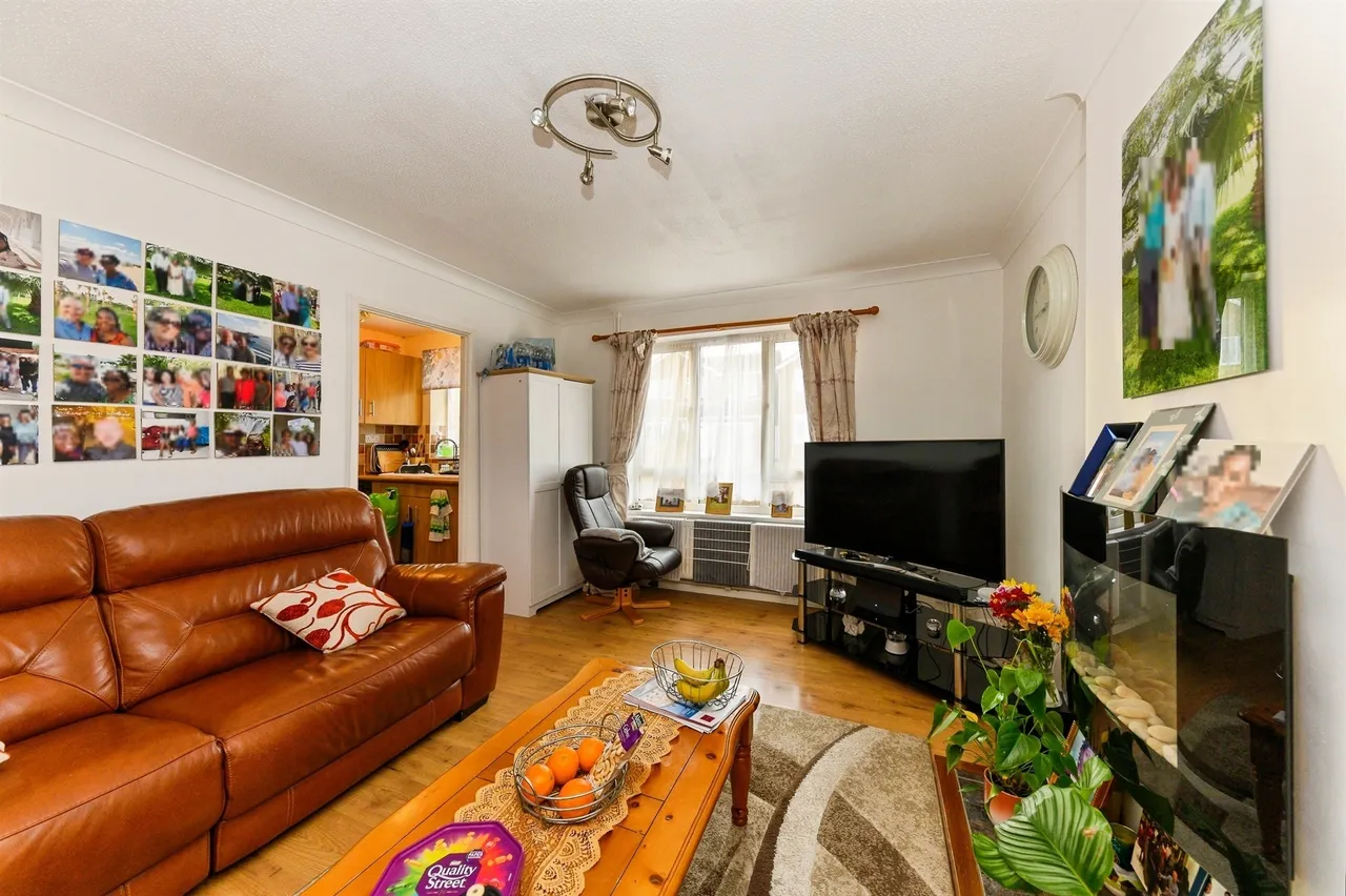 Gainsborough Road, Stamford, PE9, photo 4