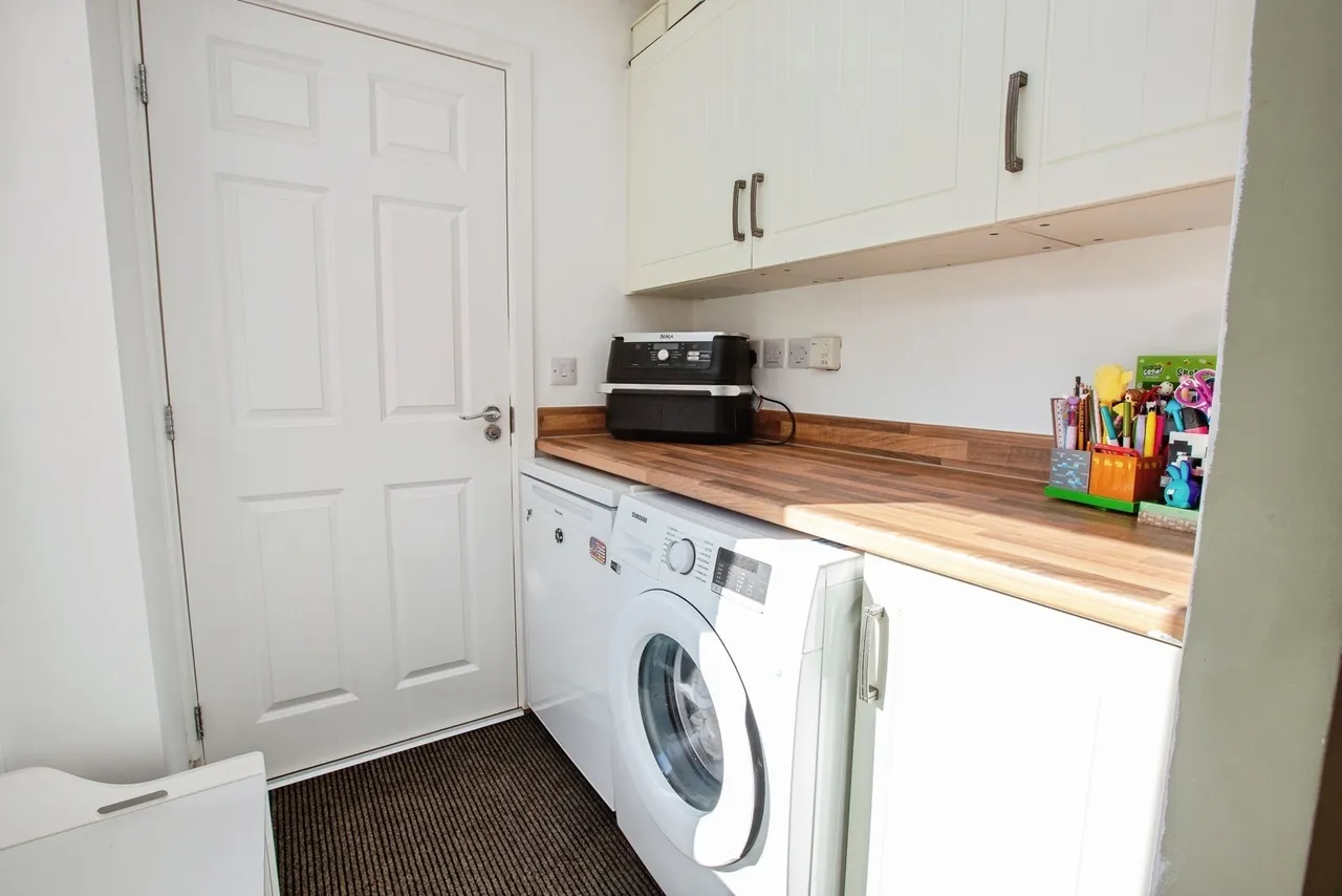 The Hay Fields, Rainworth, NG21, photo 6