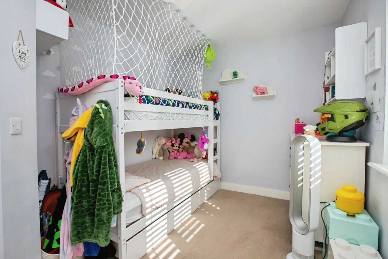 The Hay Fields, Rainworth, NG21, photo 13