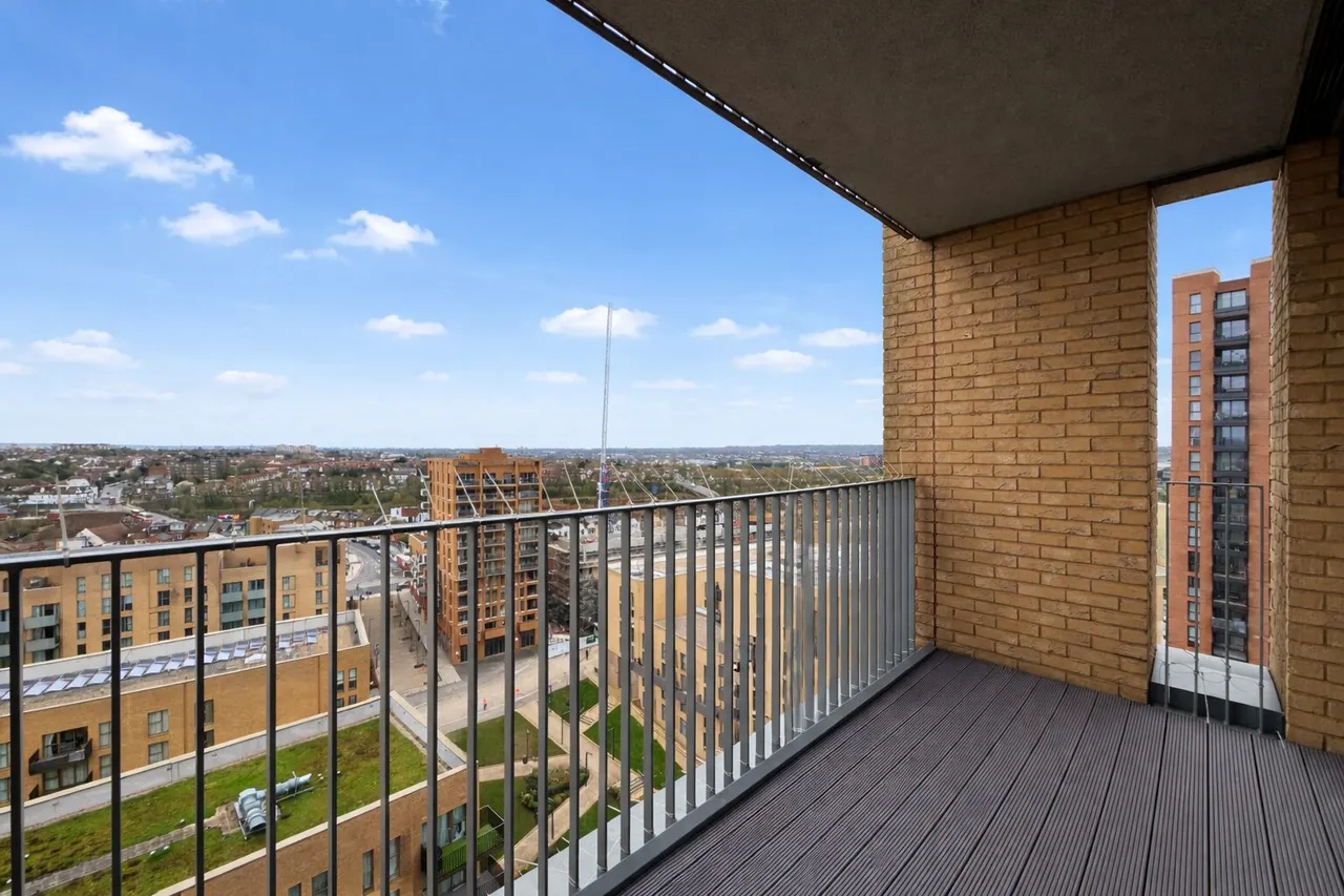 Moorhen Drive, NW9, photo 10