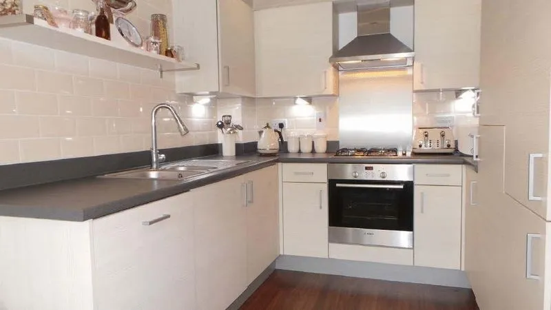 Aldermere Avenue, Cheshunt, EN8, photo 2