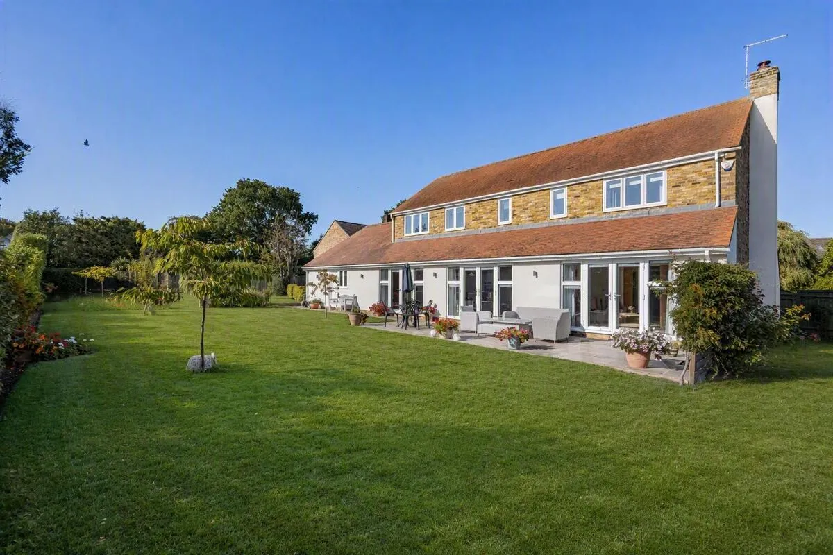 Cornerways, Speen, HP27, photo 23