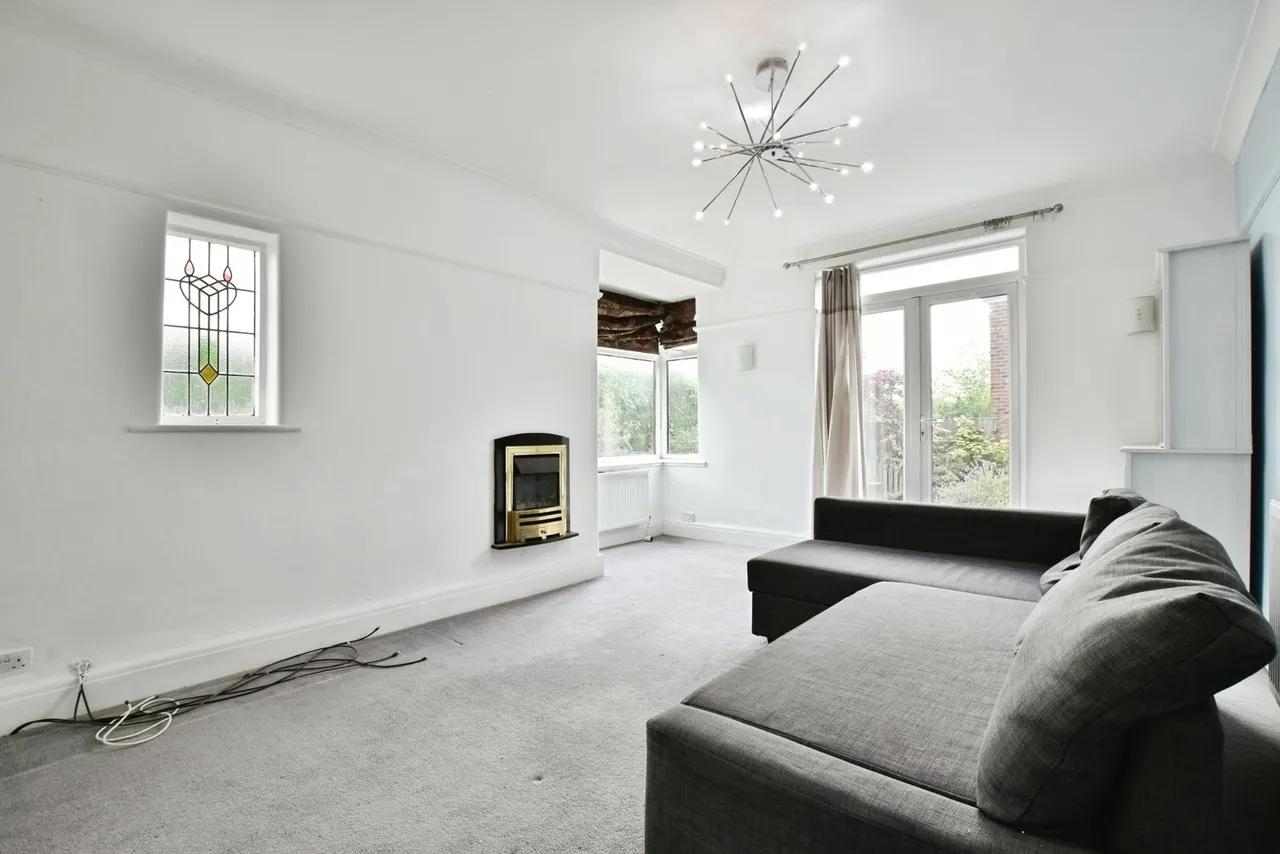 Egerton Road, Hale, WA15, photo 4