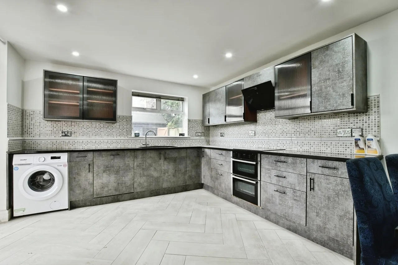 Egerton Road, Hale, WA15, photo 17