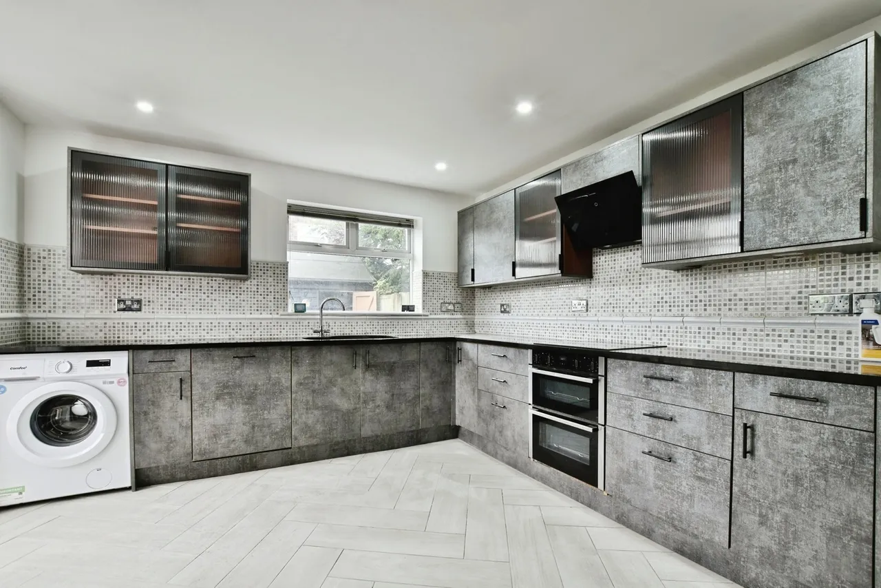 Egerton Road, Hale, WA15, photo 5