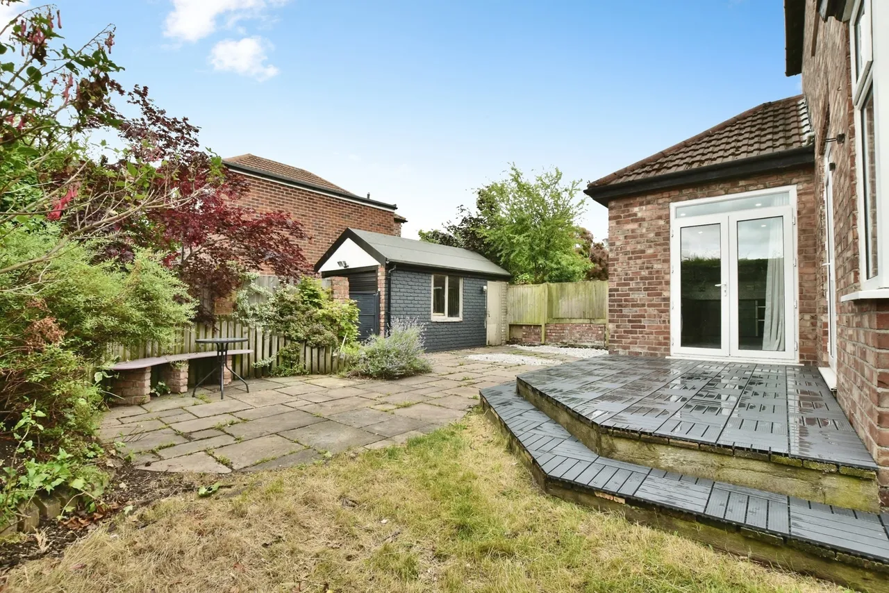 Egerton Road, Hale, WA15, photo 11