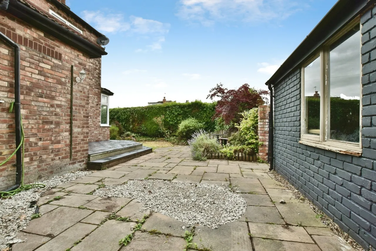 Egerton Road, Hale, WA15, photo 12
