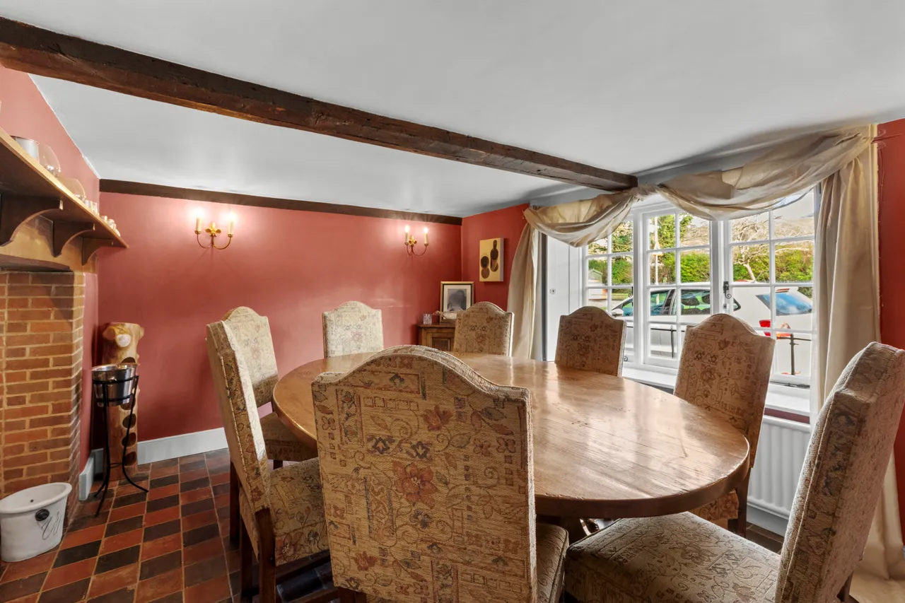 House Aylesbury Road, Monks Risborough, HP27, photo 11