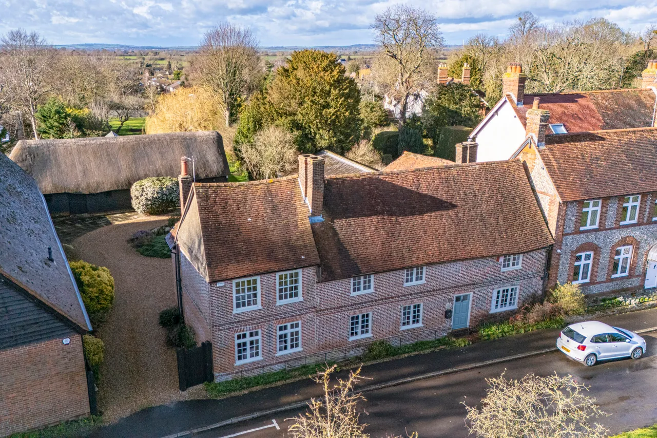 House Aylesbury Road, Monks Risborough, HP27, photo 15