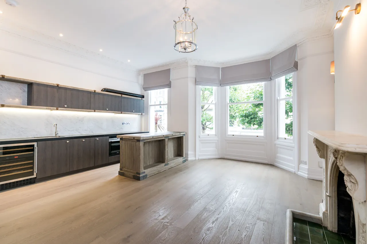 First Floor, 109 Philbeach Gardens, London, photo 2