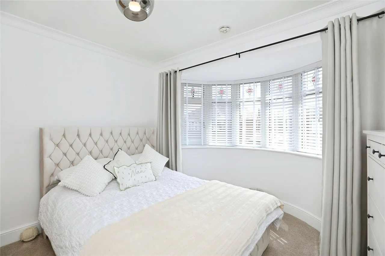 Park Road, Sheerness, ME12, photo 10