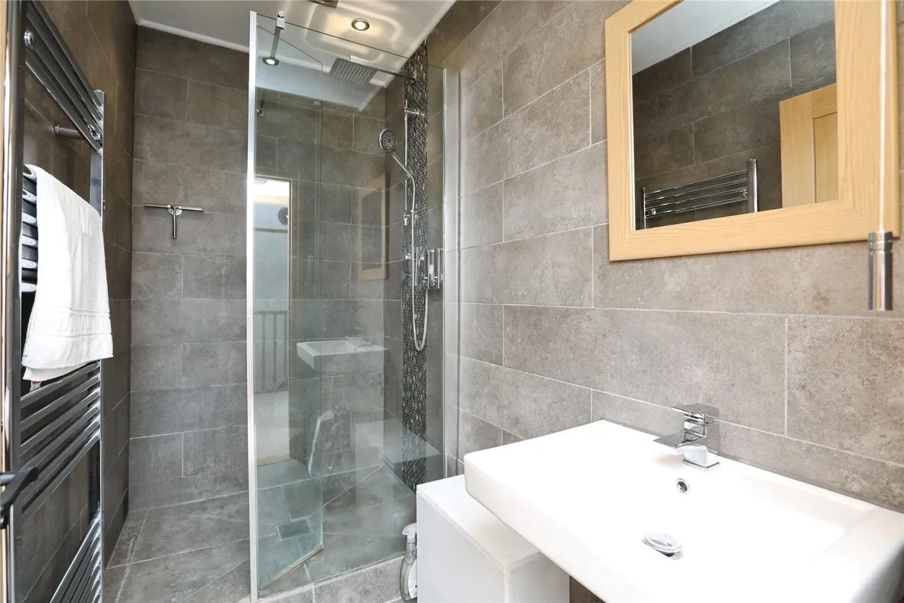 Park Road, Sheerness, ME12, photo 12