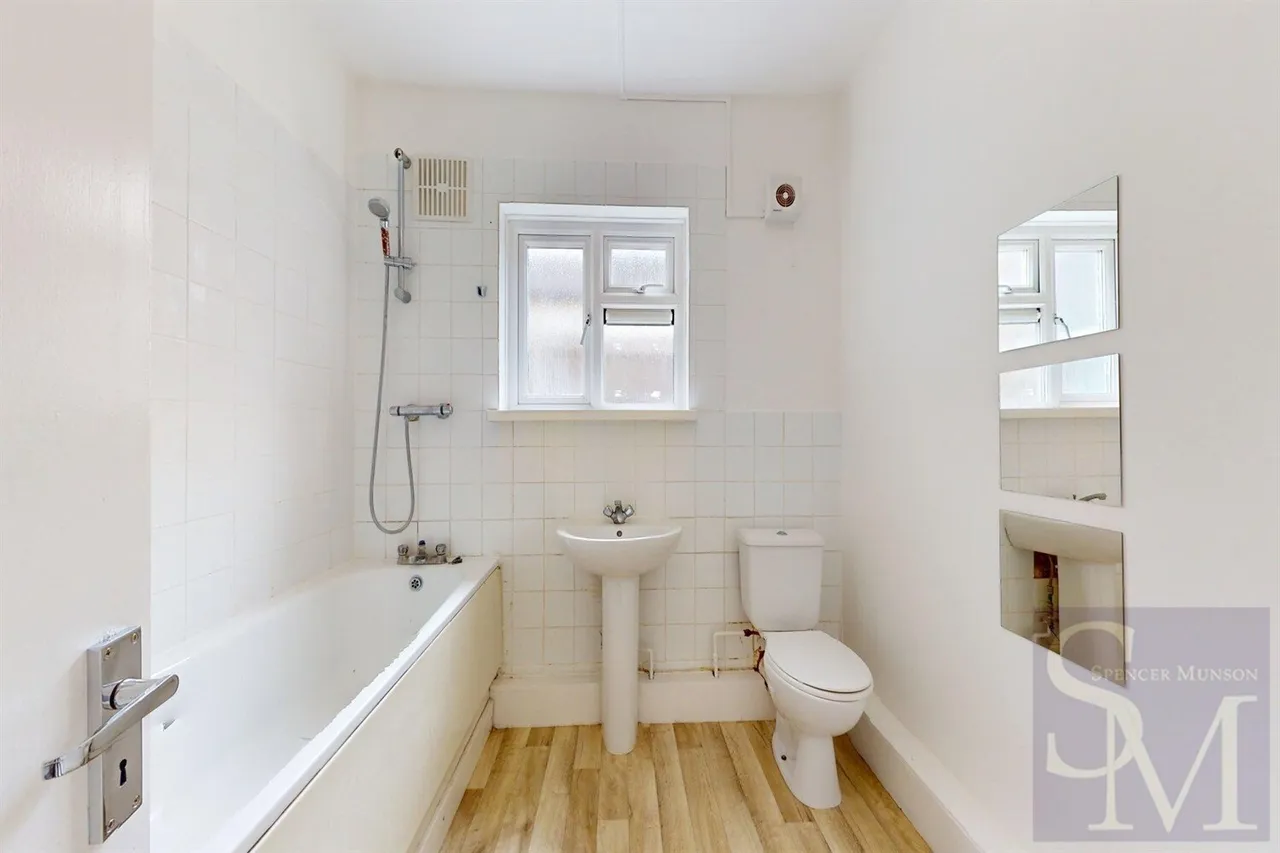 Woodford Green, London, IG8, photo 18