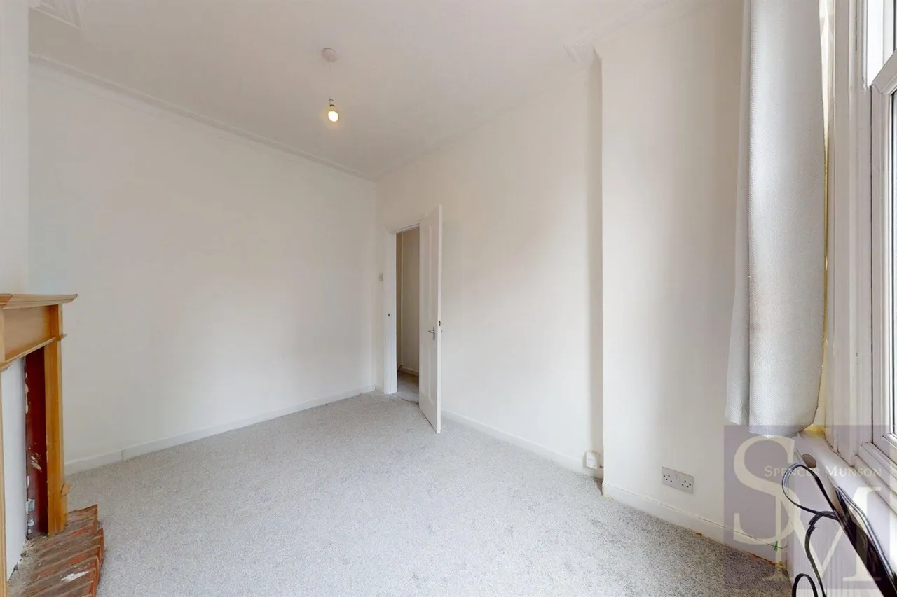 Woodford Green, London, IG8, photo 8