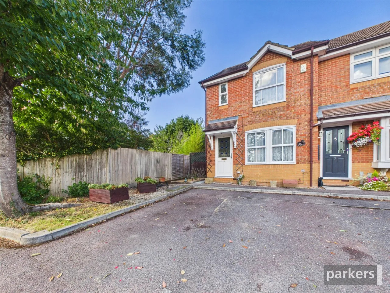 2 bed house for sale, Jay Close, Lower Earley, RG6