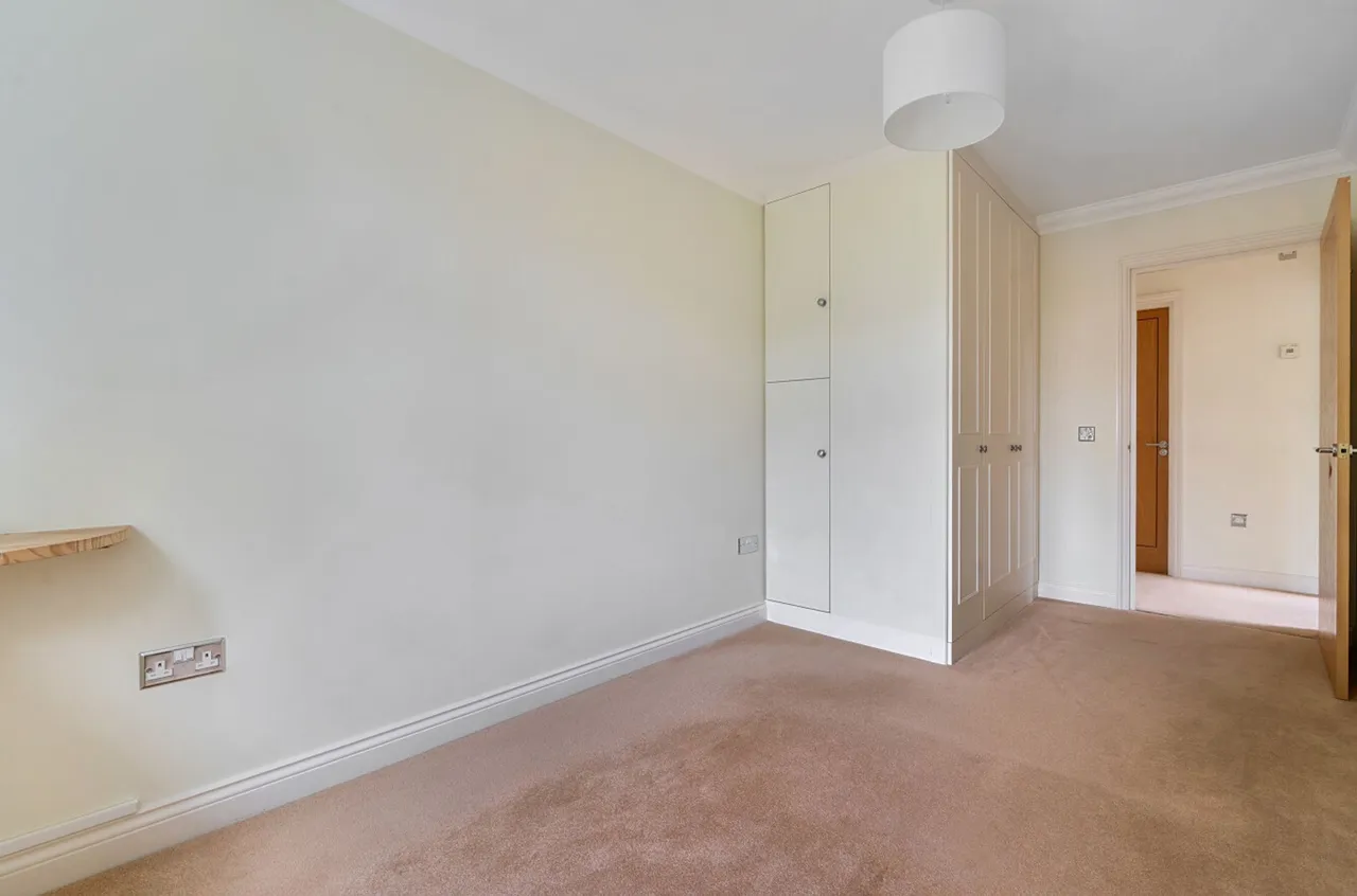 Lavant Road, Bernardsgate, PO19, photo 13