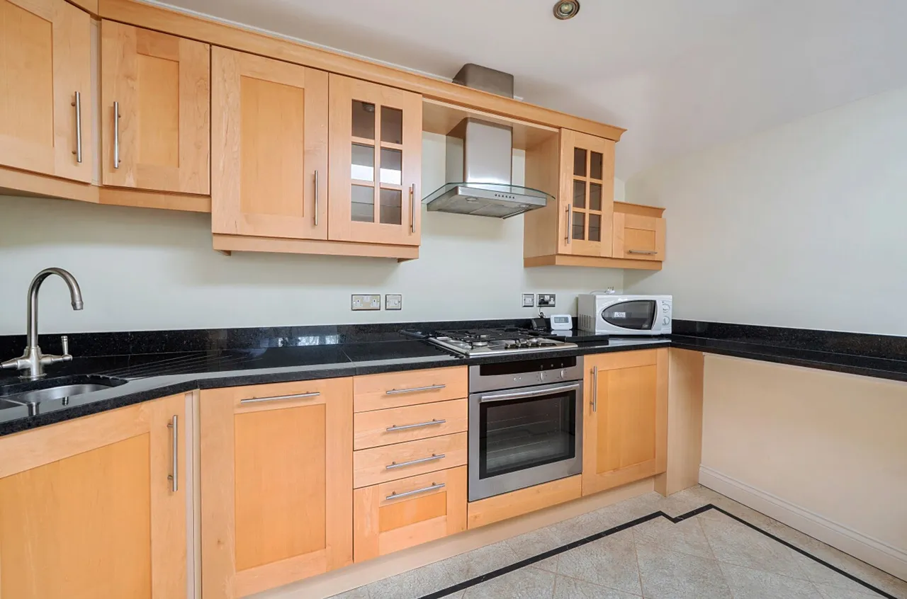 Lavant Road, Bernardsgate, PO19, photo 10
