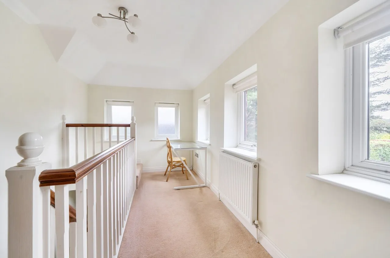 Lavant Road, Bernardsgate, PO19, photo 7