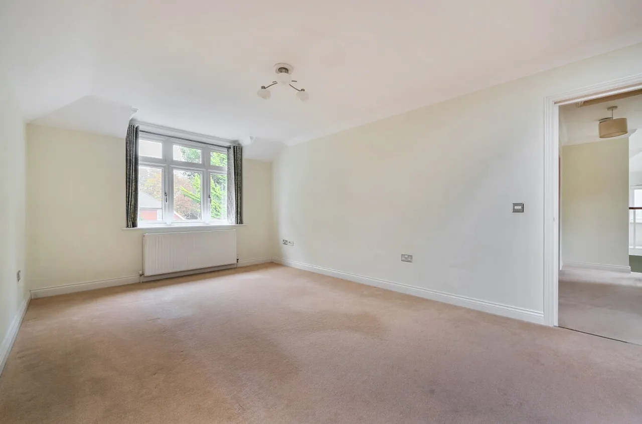 Lavant Road, Bernardsgate, PO19, photo 3