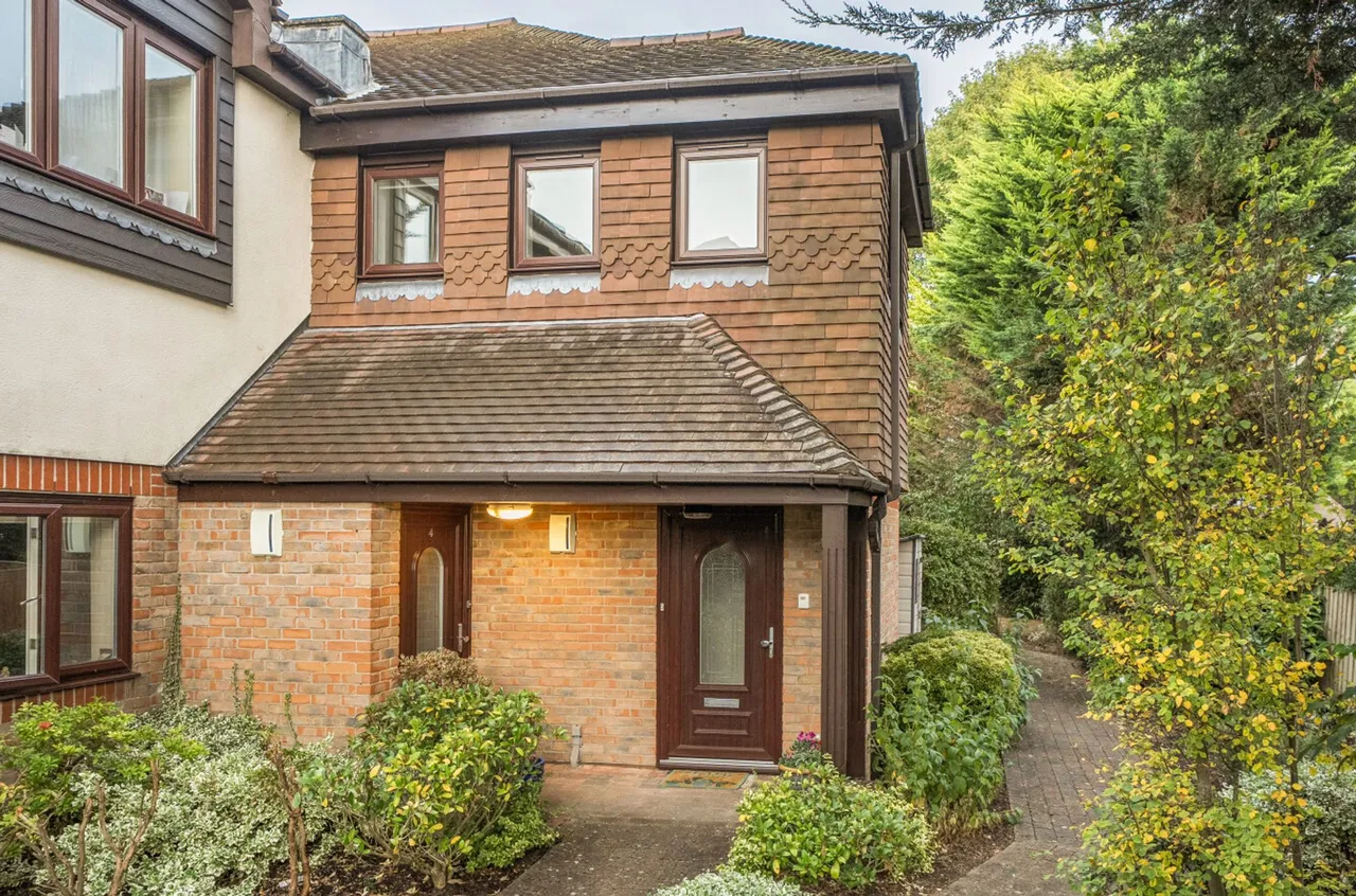 Lavant Road, Bernardsgate, PO19, photo 5