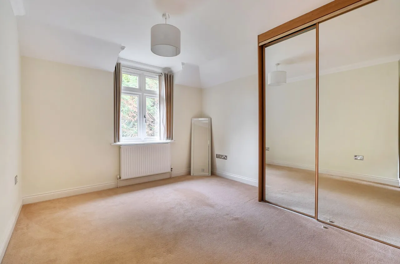 Lavant Road, Bernardsgate, PO19, photo 11