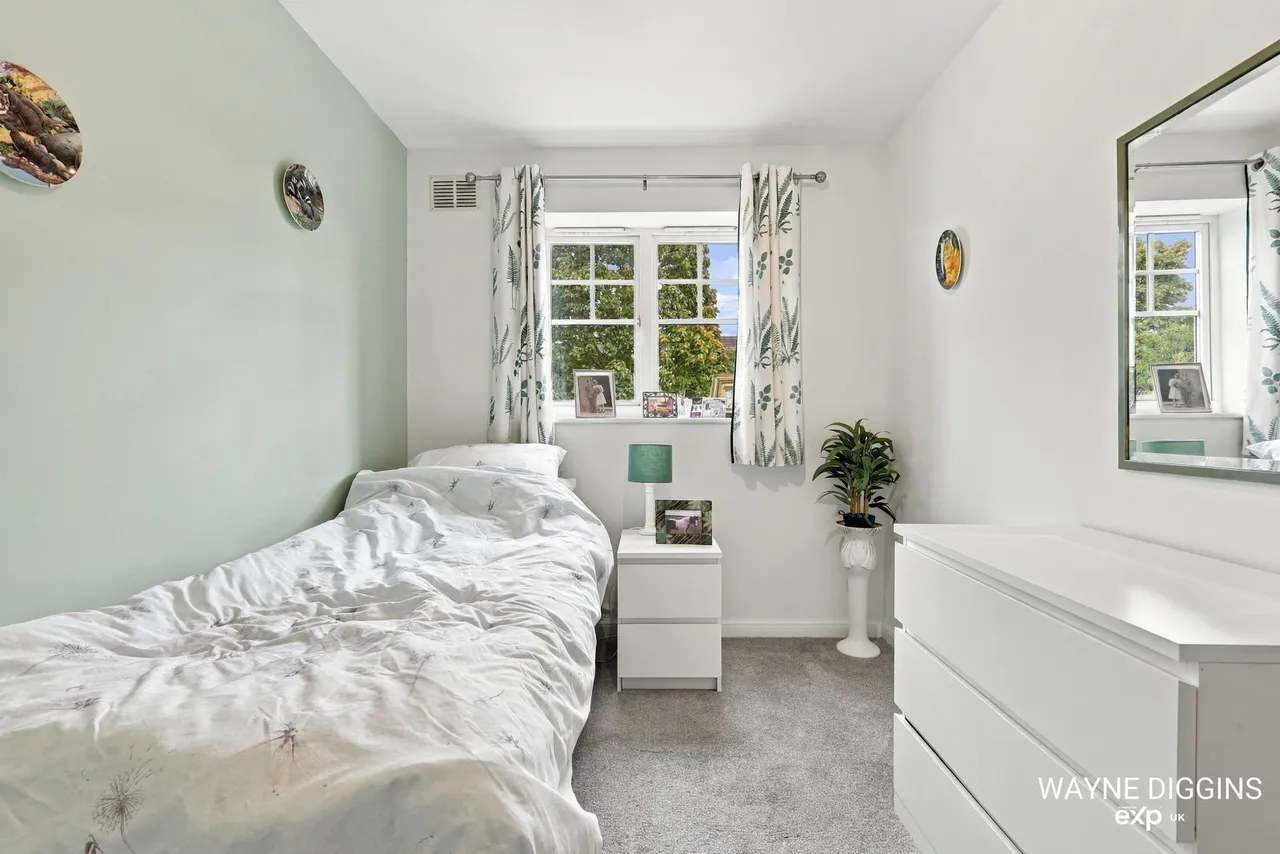 Newburgh Road, Grays, RM17, photo 19