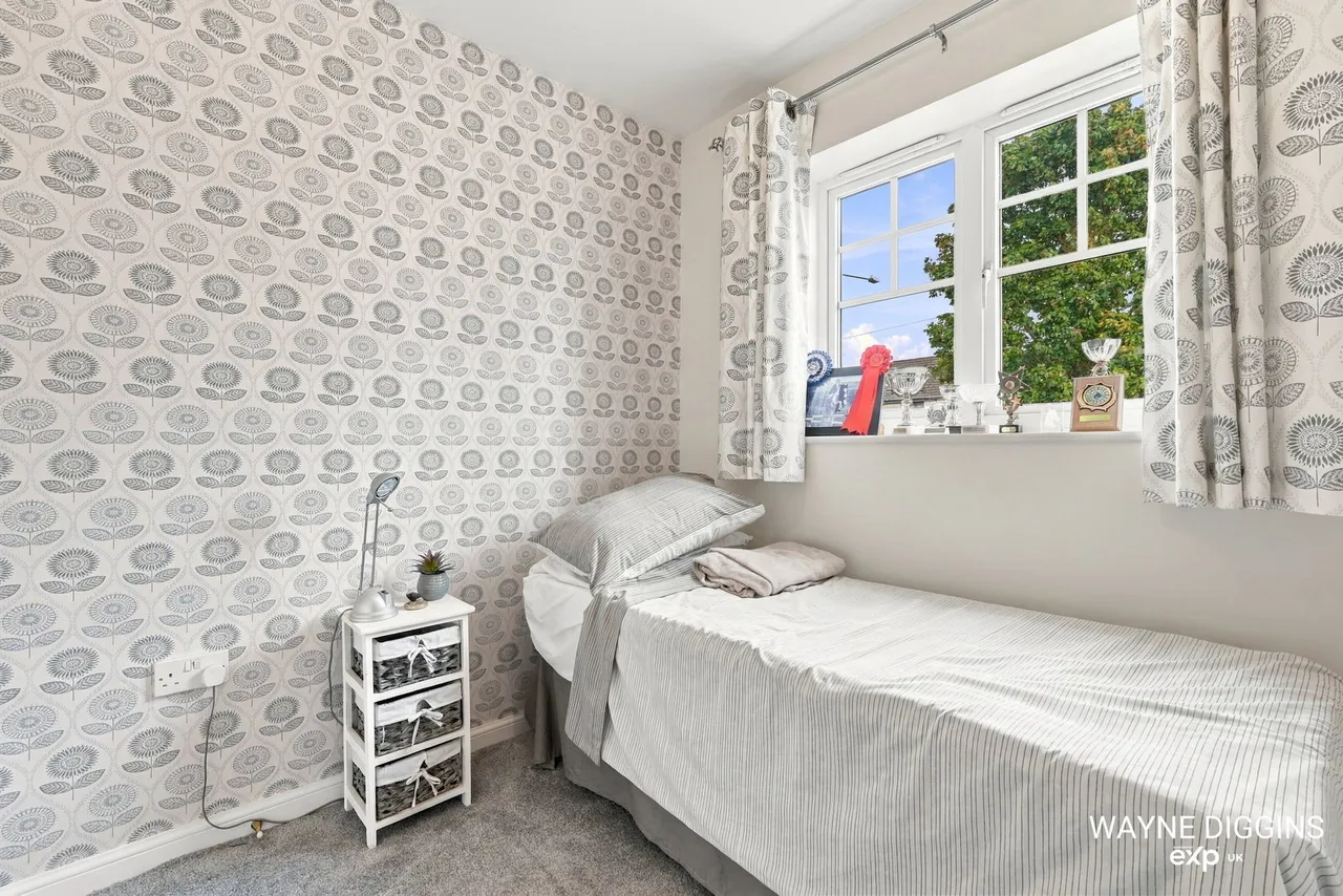 Newburgh Road, Grays, RM17, photo 21